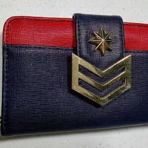 Captain Marvel Bi-Fold Snap Wallet - Navy & Red with Gold Star